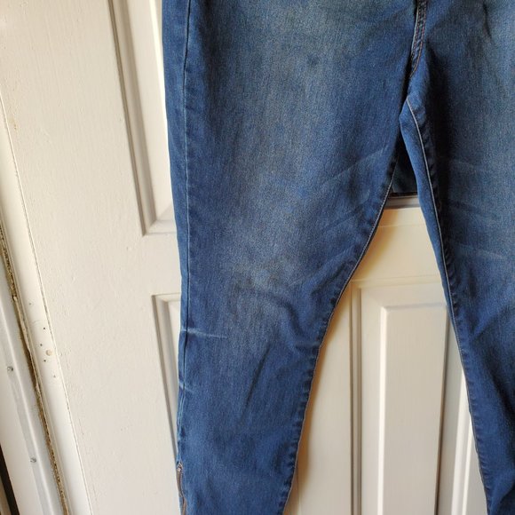 Women's Refuge dark jeans w/ankle zipper - plus size 14 - Picture 6 of 10
